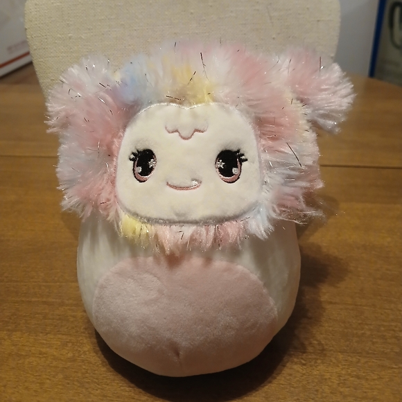 Zaylee The Little Bigfoot Squishmallows - Picture 1 of 1